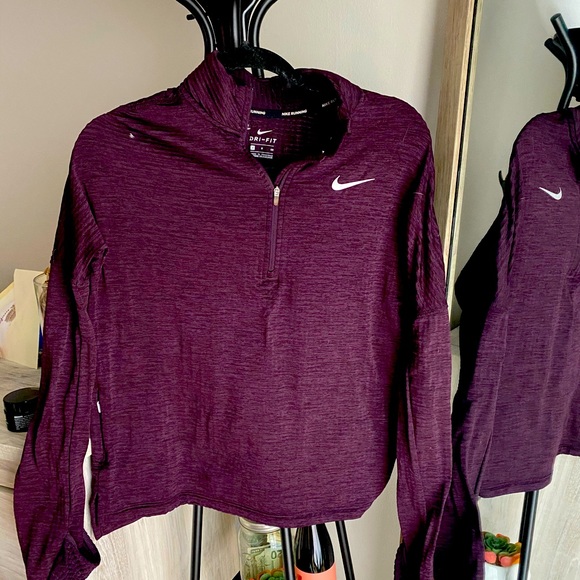 Nike Dri Fit Sweatshirt - Picture 1 of 1